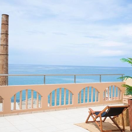 Thea - Rooftop Seaview Jacuzzi 罗希姆诺 外观 照片
