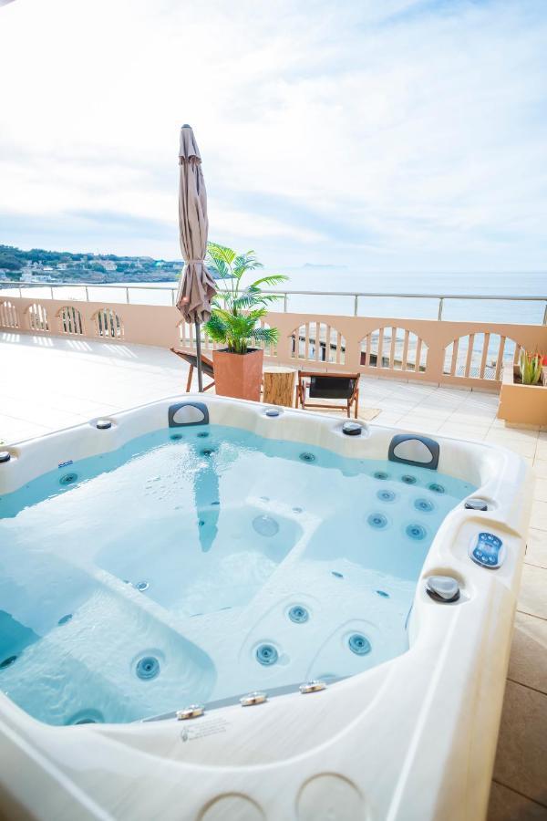 Thea - Rooftop Seaview Jacuzzi 罗希姆诺 外观 照片